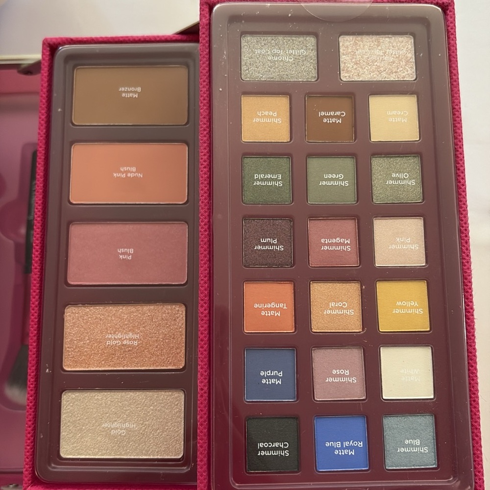 Ulta Beauty Box Artist Edition in Bold Pink - Picture 6 of 6
